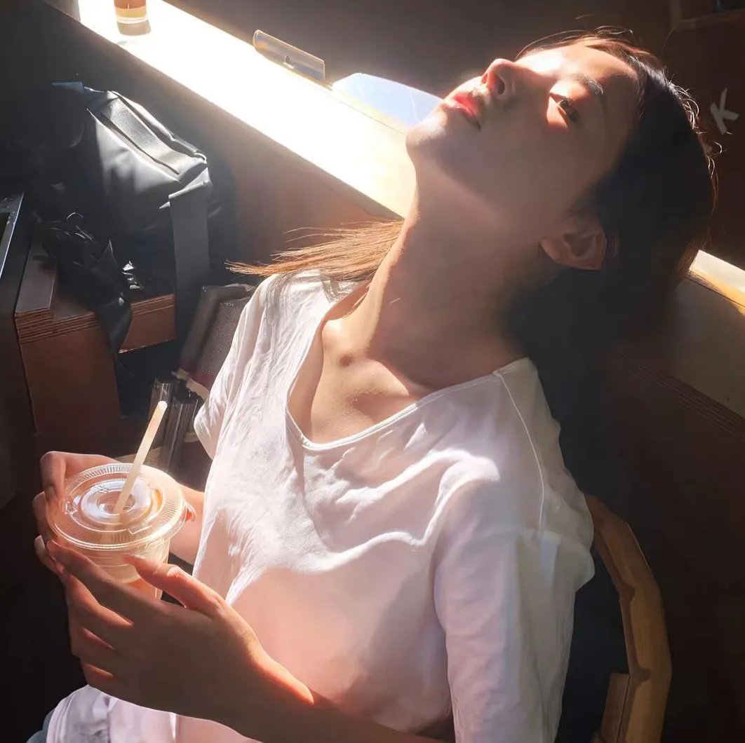 那个静默的阳光午后